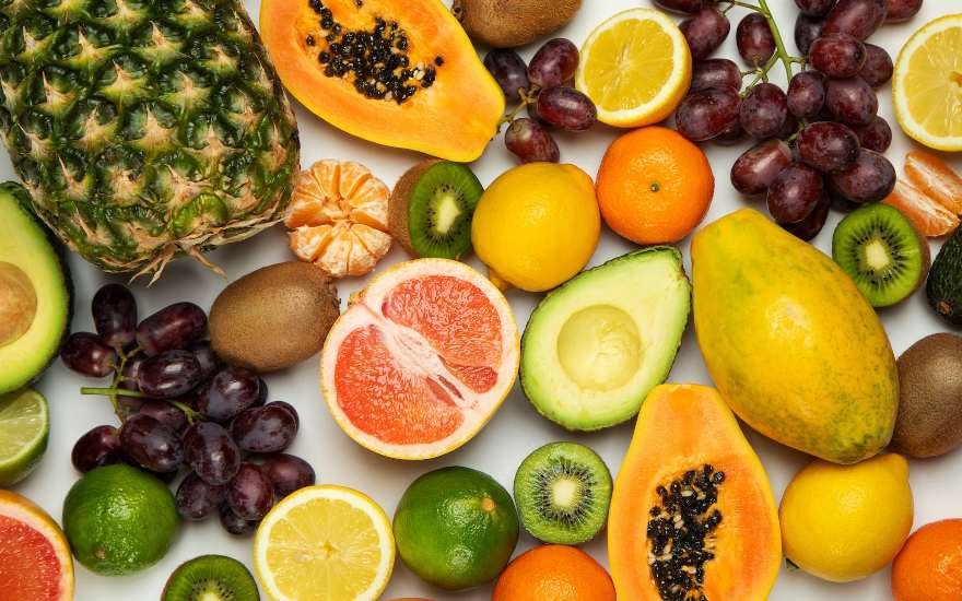 cibi ricchi di flavonoidi per gambe gonfie